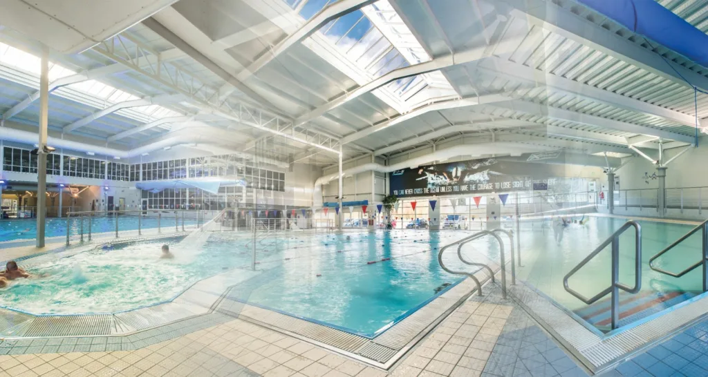 3 swimming pools